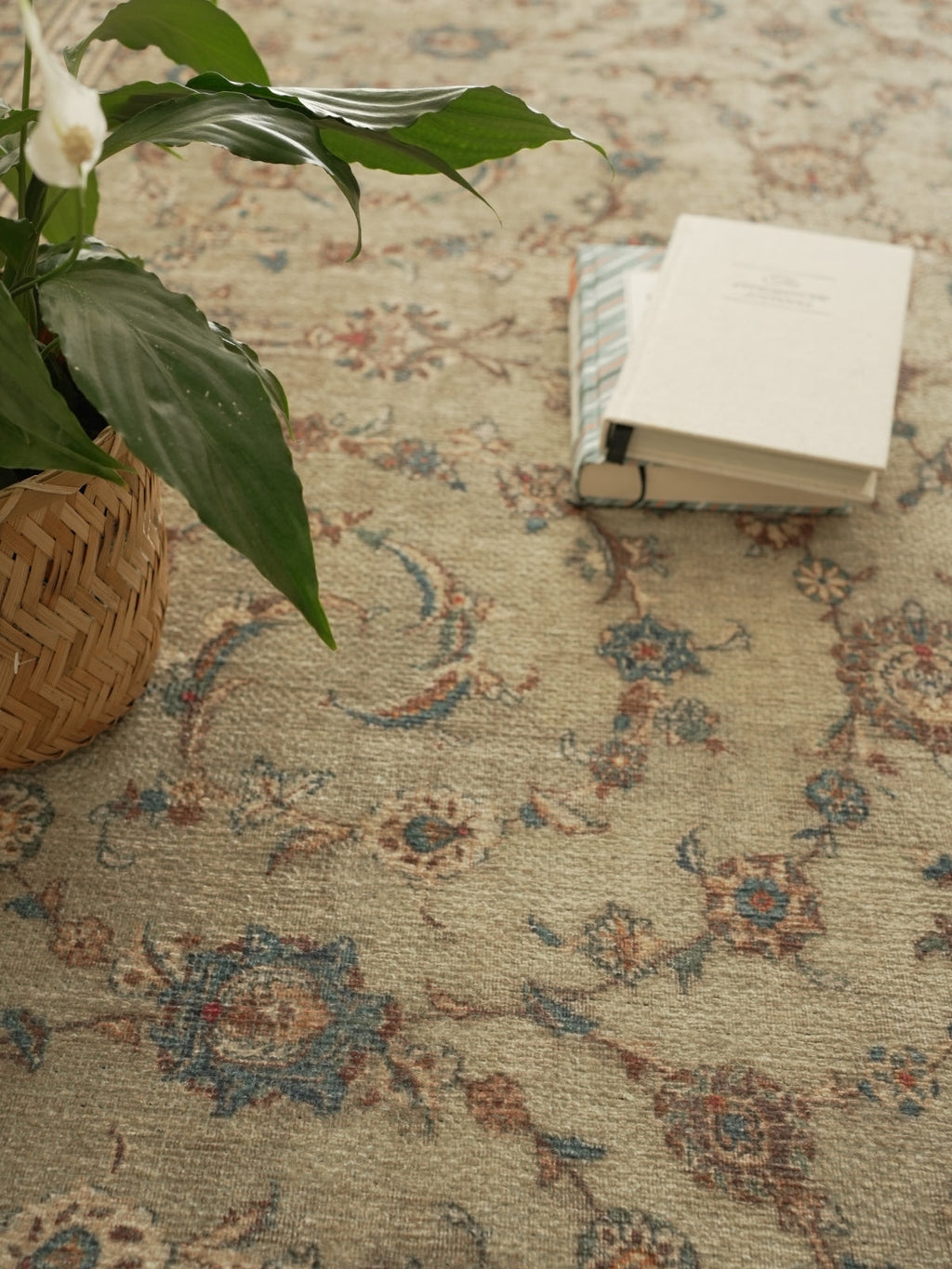 Tappeto vintage Binnur Vera
